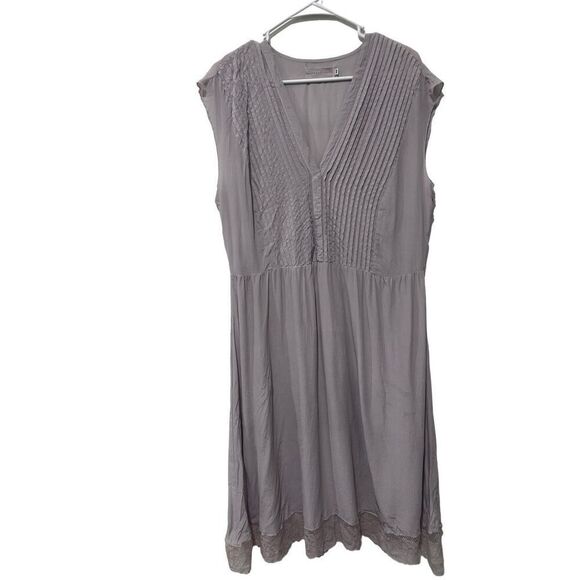 Elegant Gray Sleeveless Dress - Picture 10 of 12